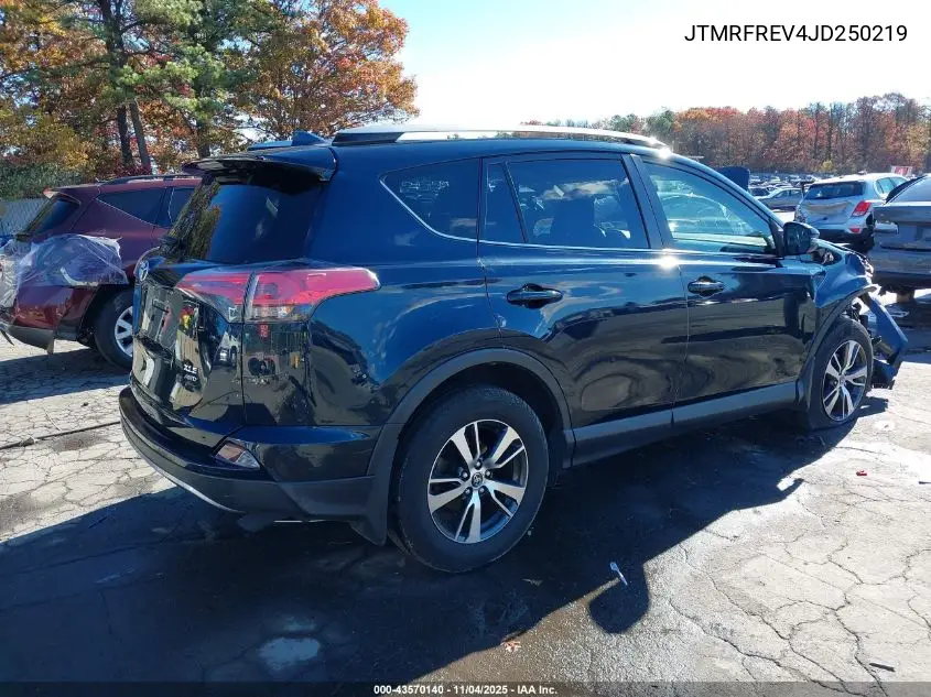 JTMRFREV4JD250219 2018 Toyota Rav4 Xle