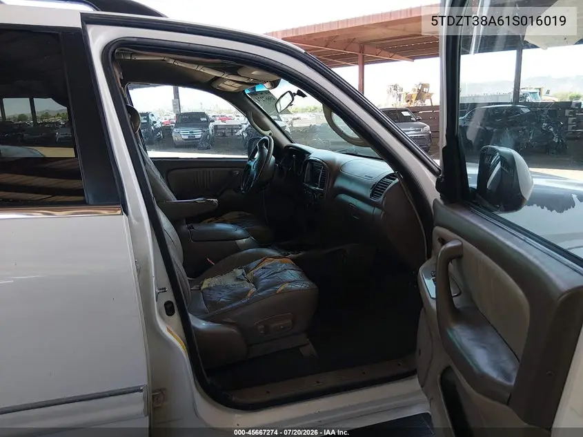 2001 Toyota Sequoia Limited V8 VIN: 5TDZT38A61S016019 Lot: 45667274