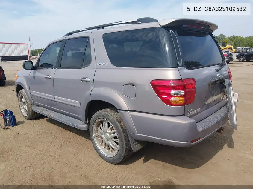2002 Toyota Sequoia Limited V8 VIN: 5TDZT38A32S109582 Lot: 45341051