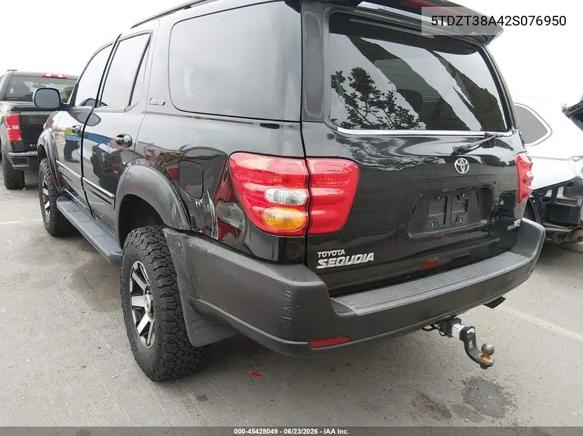 2002 Toyota Sequoia Limited V8 VIN: 5TDZT38A42S076950 Lot: 45428049
