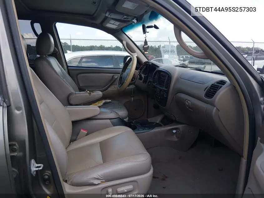 2005 Toyota Sequoia Sr5 V8 VIN: 5TDBT44A95S257303 Lot: 45646543