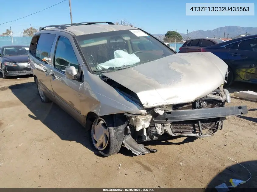 4T3ZF13C32U435563 2002 Toyota Sienna Le
