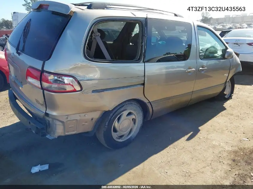 4T3ZF13C32U435563 2002 Toyota Sienna Le