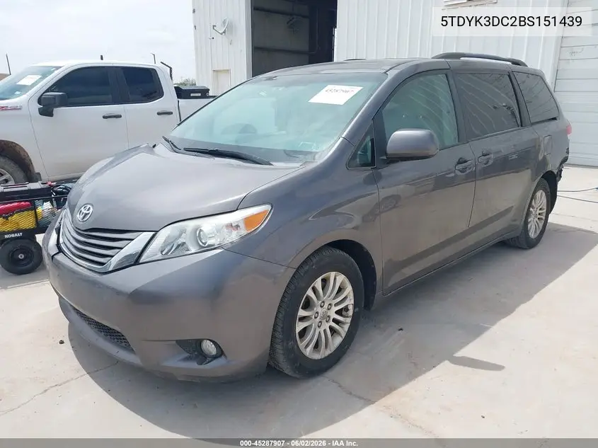 5TDYK3DC2BS151439 2011 Toyota Sienna Xle V6