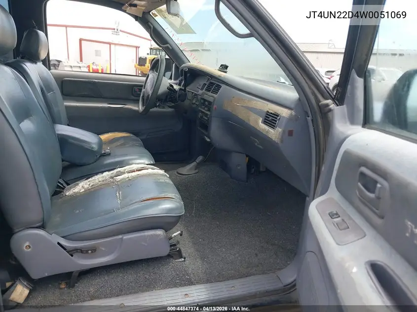 1998 Toyota T100 Dx V6 VIN: JT4UN22D4W0051069 Lot: 44847374