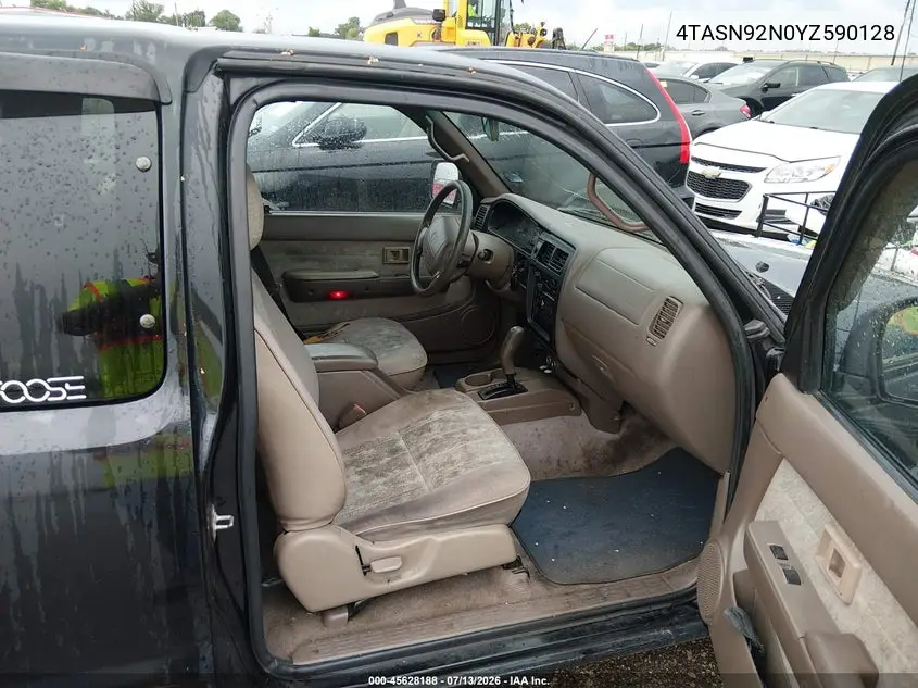 2000 Toyota Tacoma Prerunner V6 VIN: 4TASN92N0YZ590128 Lot: 45628188