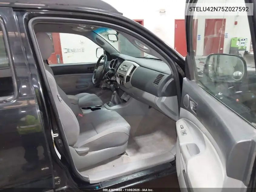 5TELU42N75Z027592 2005 Toyota Tacoma Base V6