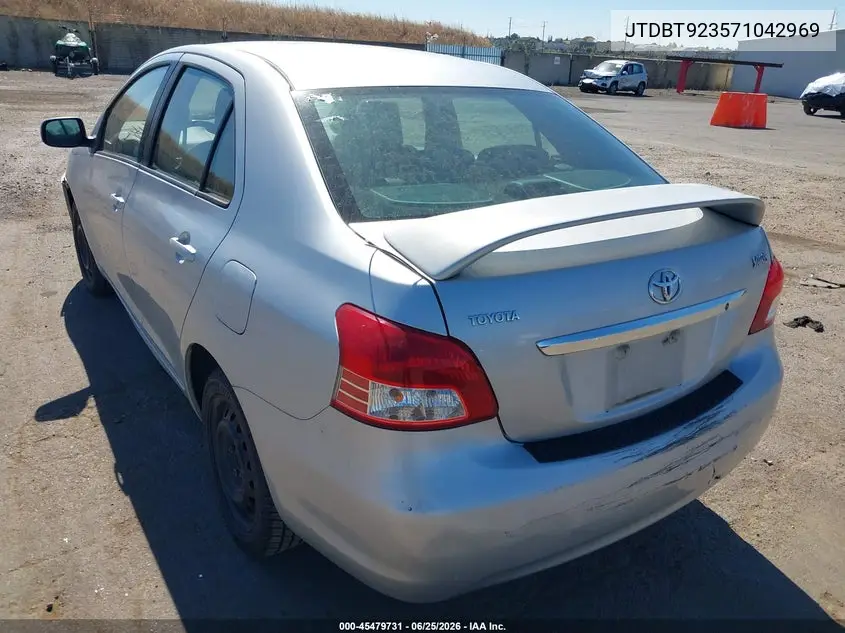 2007 Toyota Yaris VIN: JTDBT923571042969 Lot: 45479731