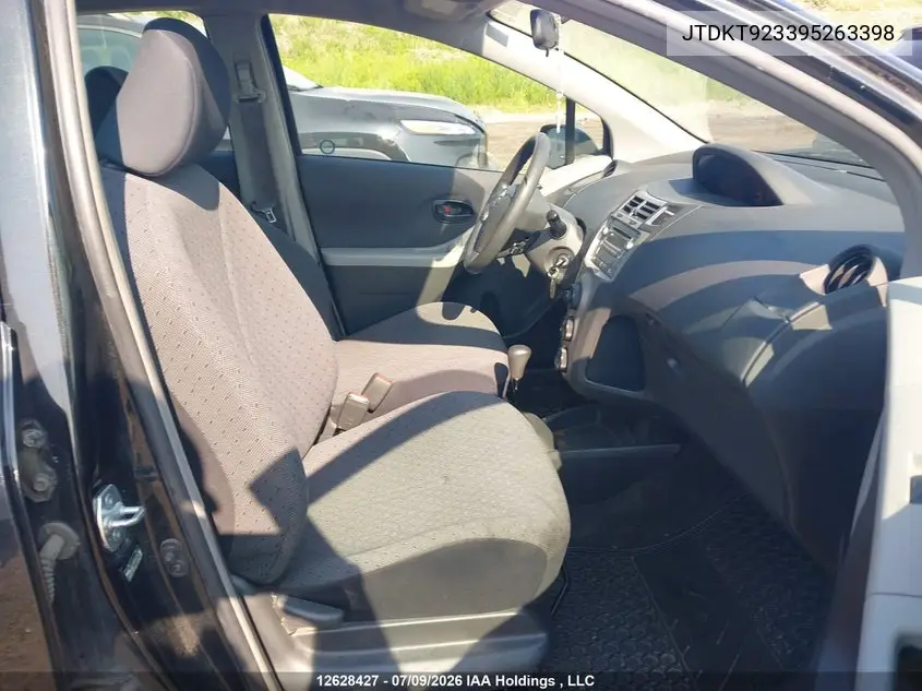 2009 Toyota Yaris VIN: JTDKT923395263398 Lot: 12628427