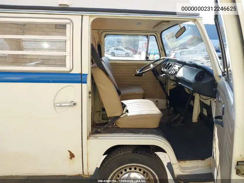 00000002312246625 1971 Volkswagon Kombi Bus