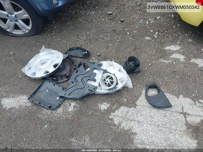 1998 Volkswagen New Beetle VIN: 3VWBB61CXWM050342 Lot: 45564398
