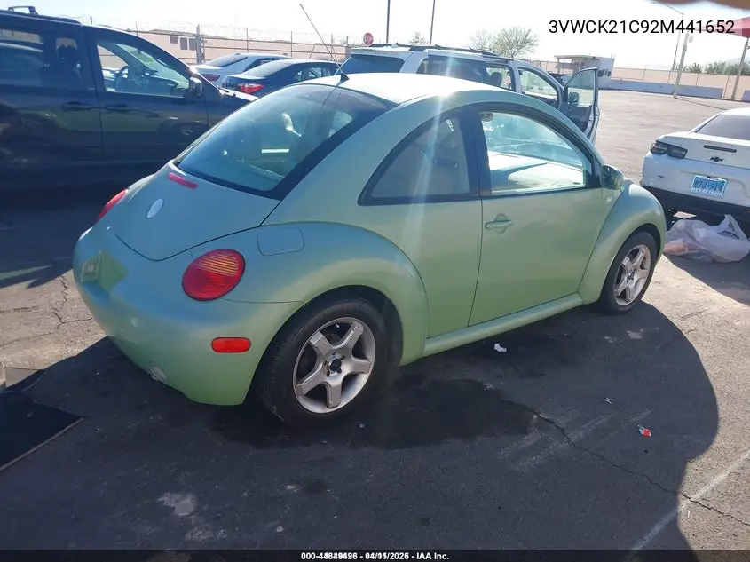 3VWCK21C92M441652 2002 Volkswagen New Beetle Gls