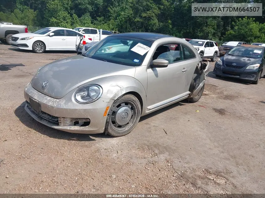 2013 Volkswagen Beetle 2.5L VIN: 3VWJX7AT7DM664507 Lot: 45549267