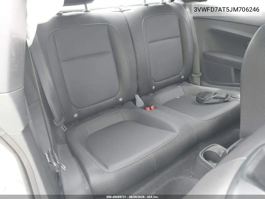 2018 Volkswagen Beetle 2.0T Coast/2.0T S VIN: 3VWFD7AT5JM706246 Lot: 45489721