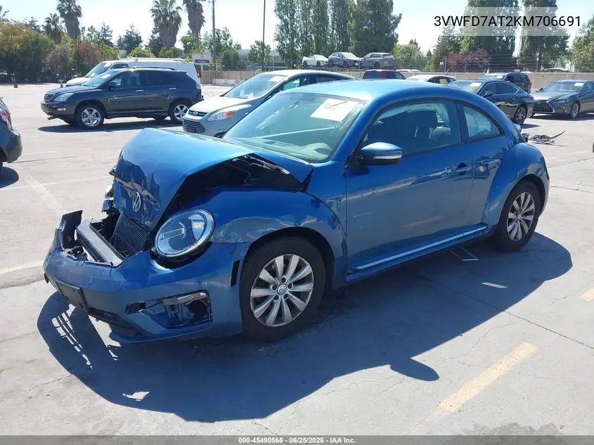 2019 Volkswagen Beetle 2.0T Final Edition Se/2.0T Final Edition Sel/2.0T S VIN: 3VWFD7AT2KM706691 Lot: 45490566