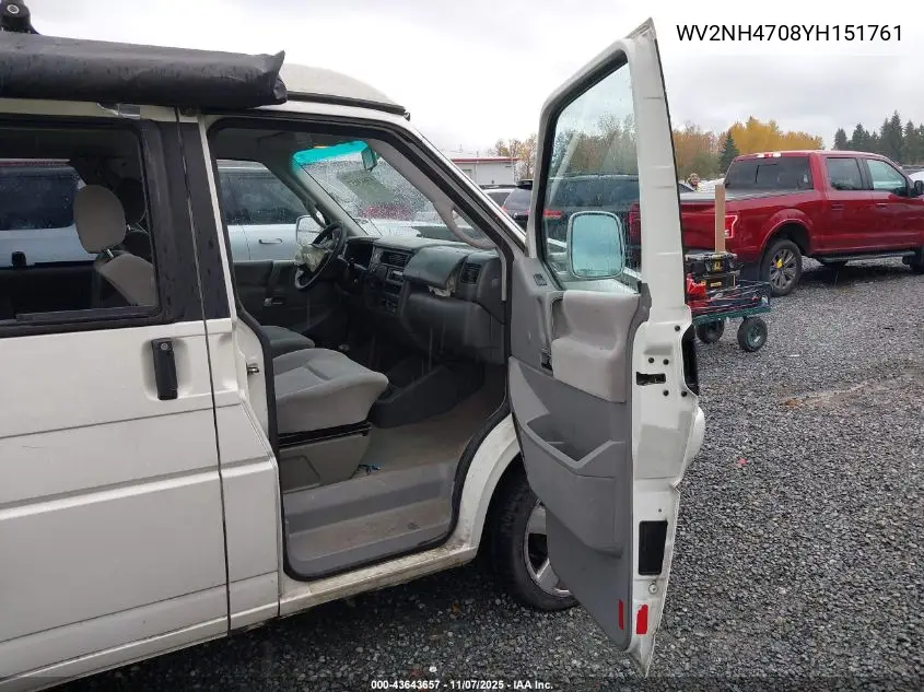 2000 Volkswagen Eurovan Mv VIN: WV2NH4708YH151761 Lot: 43643657