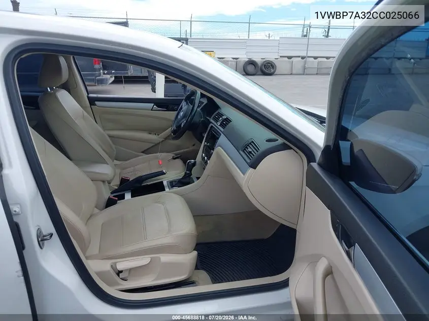 2012 Volkswagen Passat 2.5L Se VIN: 1VWBP7A32CC025066 Lot: 45688818