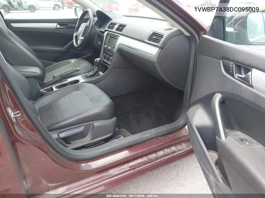 2013 Volkswagen Passat 2.5L Se VIN: 1VWBP7A38DC095009 Lot: 45401240