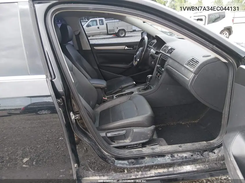 2014 Volkswagen Passat 2.0L Tdi Se VIN: 1VWBN7A34EC044131 Lot: 45666948