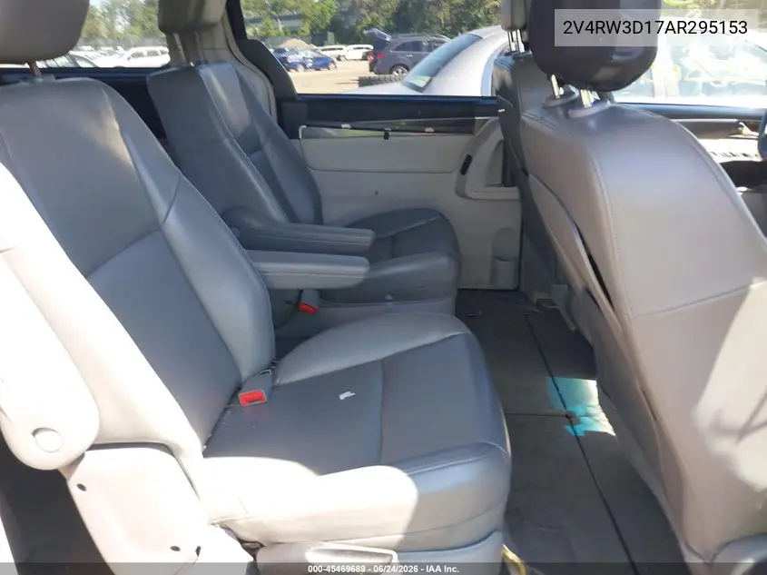 2010 Volkswagen Routan Se VIN: 2V4RW3D17AR295153 Lot: 45469689