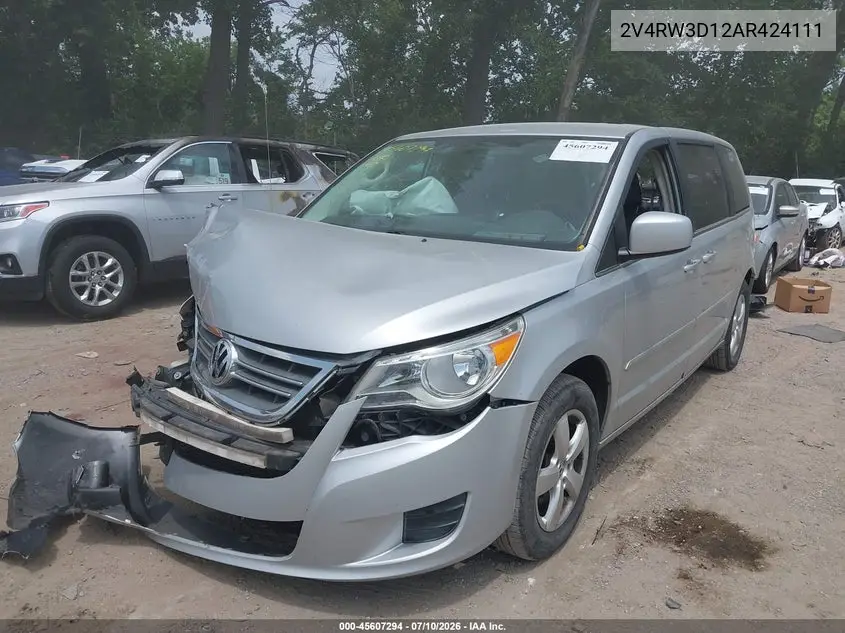 2010 Volkswagen Routan Se VIN: 2V4RW3D12AR424111 Lot: 45607294