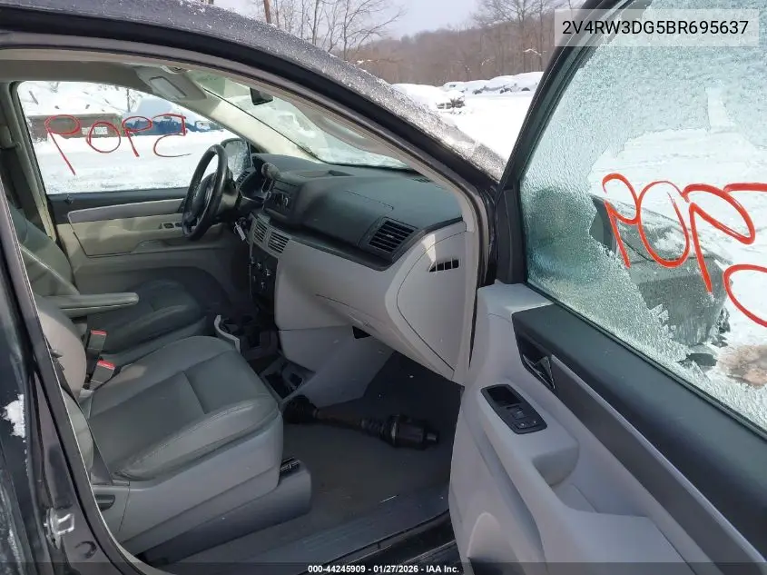 2011 Volkswagen Routan Se VIN: 2V4RW3DG5BR695637 Lot: 44245909
