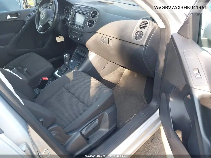 2017 Volkswagen Tiguan 2.0T/2.0T S VIN: WVGBV7AX3HK041961 Lot: 45651528