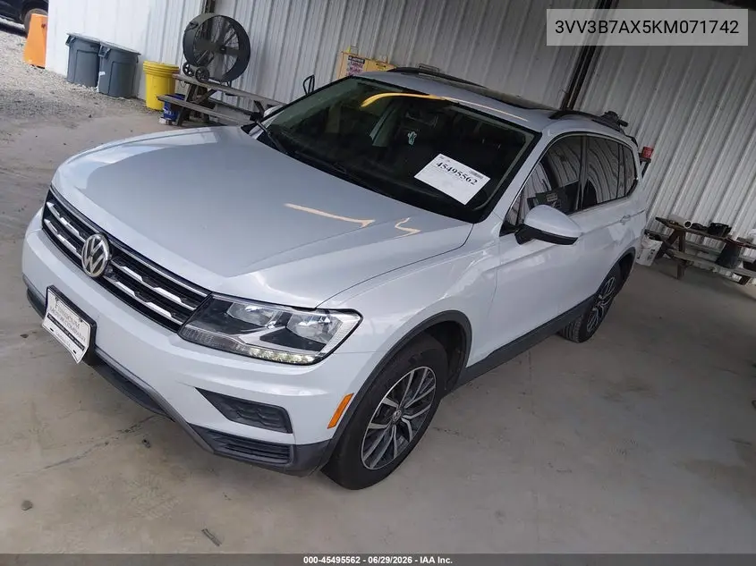 2019 Volkswagen Tiguan 2.0T Se/2.0T Sel/2.0T Sel R-Line/2.0T Sel R-Line Black VIN: 3VV3B7AX5KM071742 Lot: 45495562