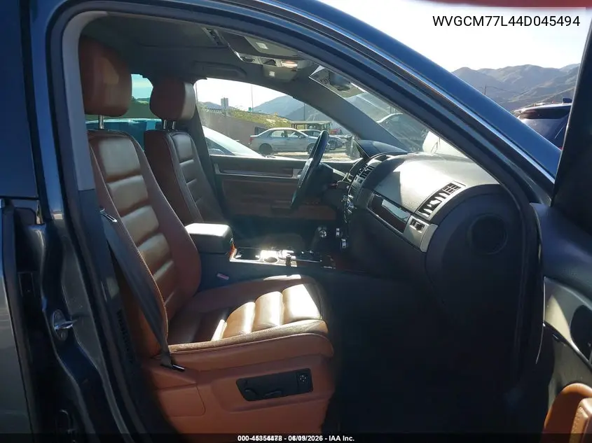 2004 Volkswagen Touareg V8 VIN: WVGCM77L44D045494 Lot: 45354478