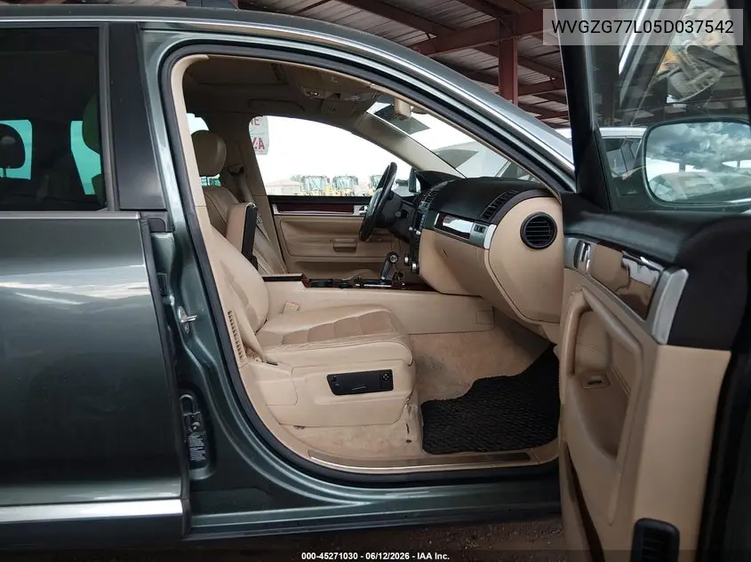 2005 Volkswagen Touareg V6/V6 (A6) VIN: WVGZG77L05D037542 Lot: 45271030