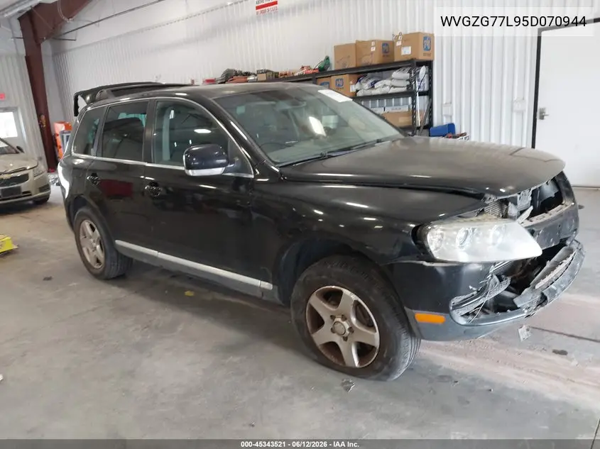 2005 Volkswagen Touareg V6/V6 (A6) VIN: WVGZG77L95D070944 Lot: 45343521