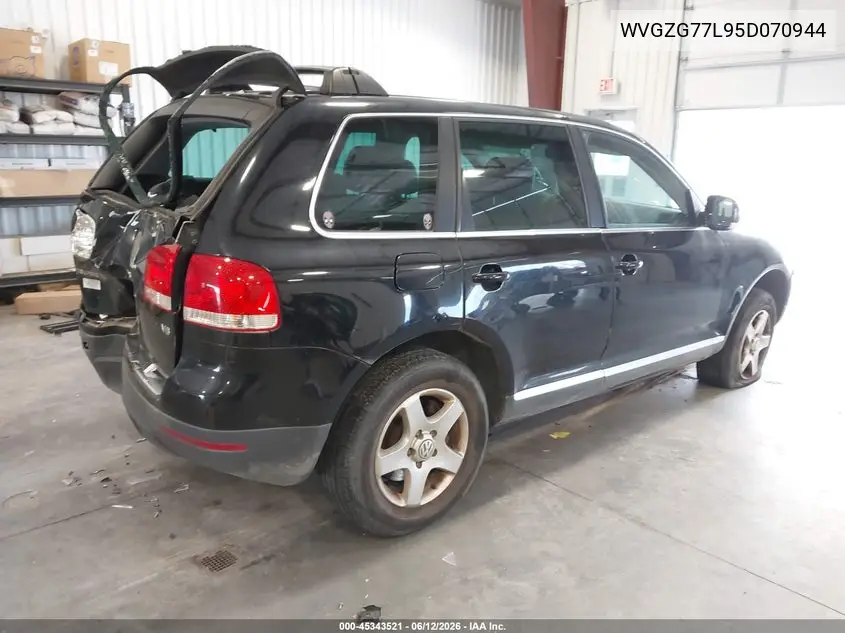 2005 Volkswagen Touareg V6/V6 (A6) VIN: WVGZG77L95D070944 Lot: 45343521