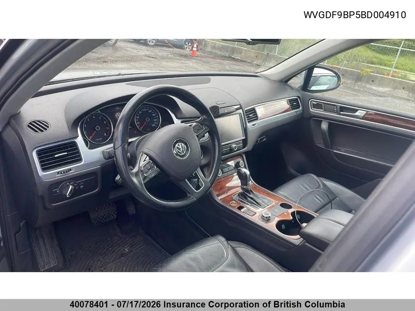 2011 Volkswagen Touareg V6 VIN: WVGDF9BP5BD004910 Lot: 40078401