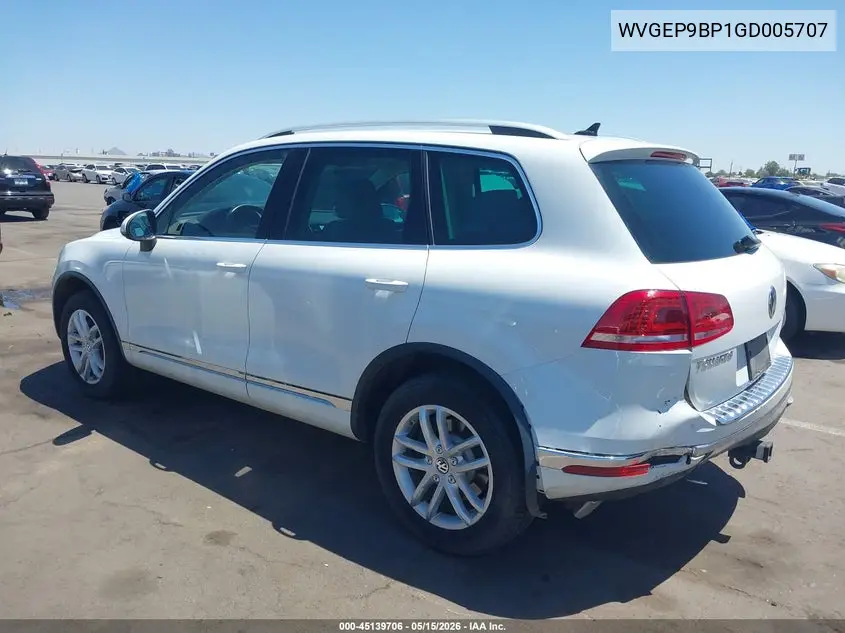 2016 Volkswagen Touareg Tdi Executive/Tdi Lux/Tdi Sport W/Technology VIN: WVGEP9BP1GD005707 Lot: 45139706