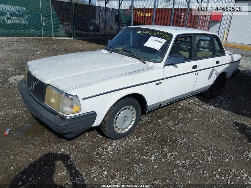 1992 Volvo 240 Gl VIN: YV1AS8802N1462590 Lot: 44669508