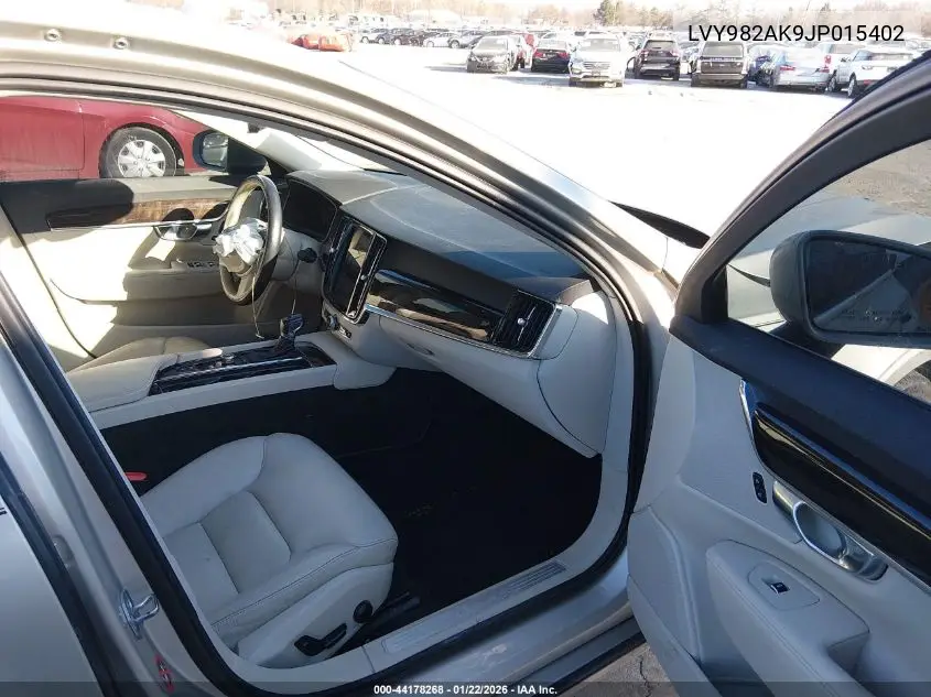 2018 Volvo S90 T5 Momentum VIN: LVY982AK9JP015402 Lot: 44178268