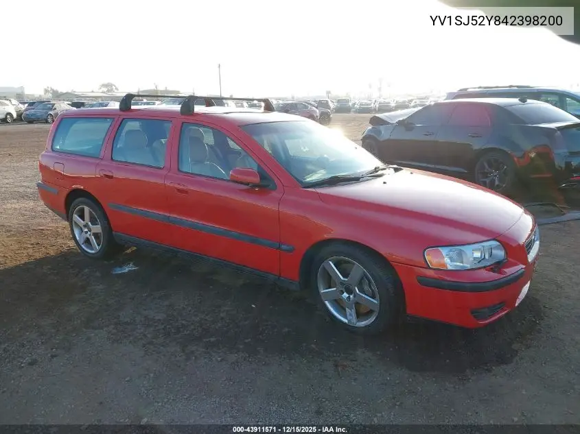 2004 Volvo V70 R VIN: YV1SJ52Y842398200 Lot: 43911571