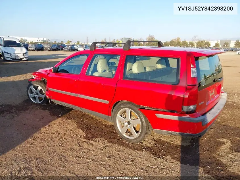 2004 Volvo V70 R VIN: YV1SJ52Y842398200 Lot: 43911571