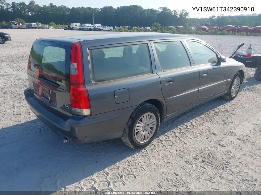 2004 Volvo V70 2.4 VIN: YV1SW61T342390910 Lot: 44927248