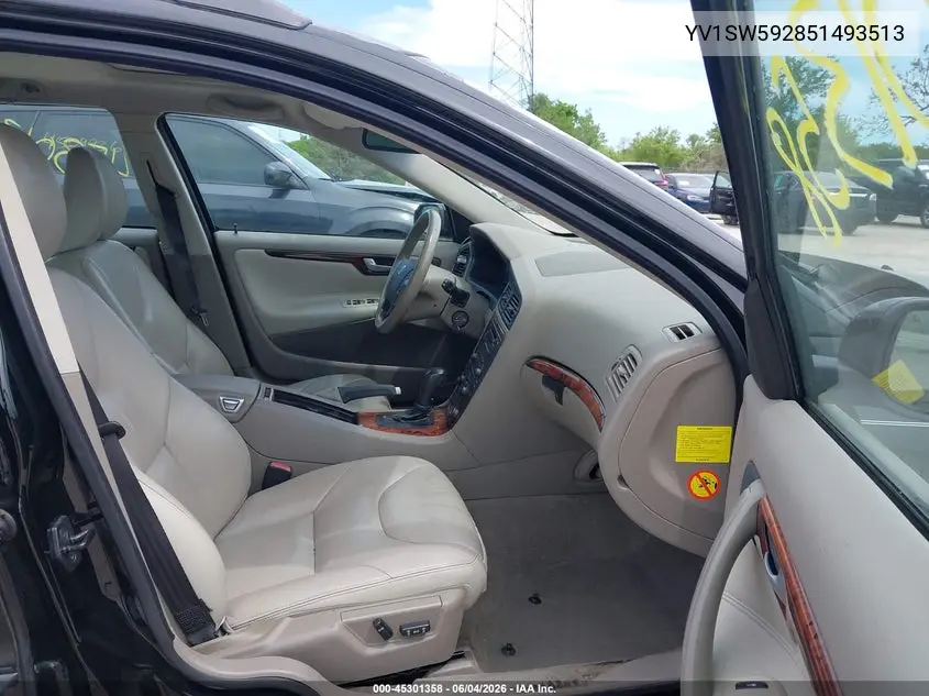 2005 Volvo V70 2.5T VIN: YV1SW592851493513 Lot: 45301358