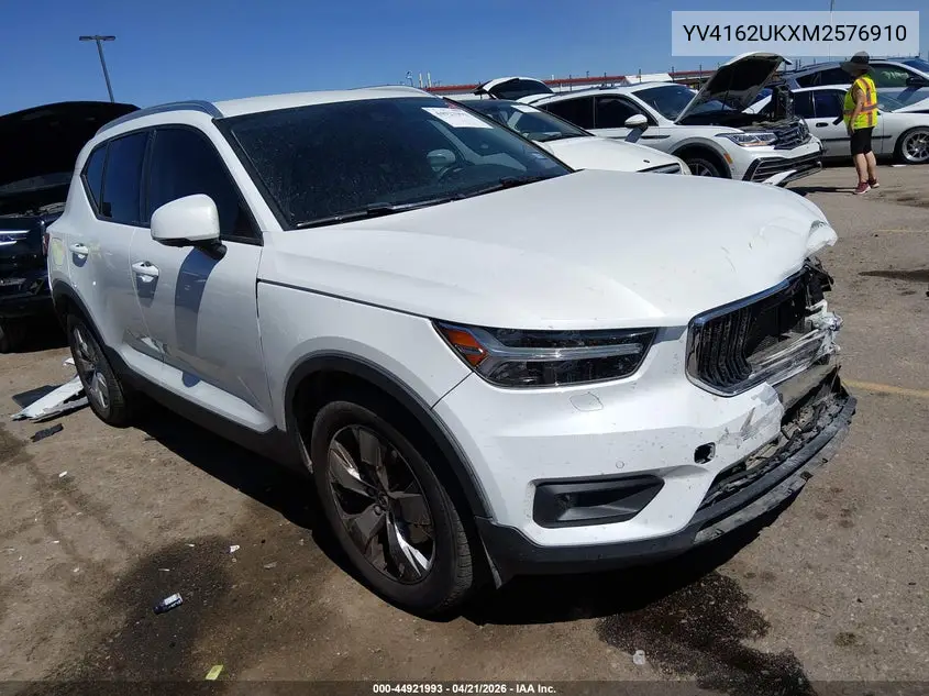 2021 Volvo Xc40 T5 Momentum VIN: YV4162UKXM2576910 Lot: 44921993