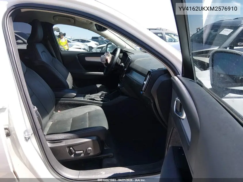 2021 Volvo Xc40 T5 Momentum VIN: YV4162UKXM2576910 Lot: 44921993