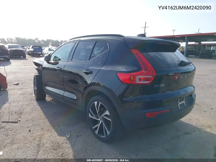 2021 Volvo Xc40 T5 R-Design VIN: YV4162UM6M2420090 Lot: 45236087