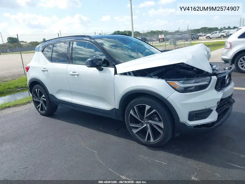 2021 Volvo Xc40 T5 R-Design VIN: YV4162UM9M2574907 Lot: 45391285