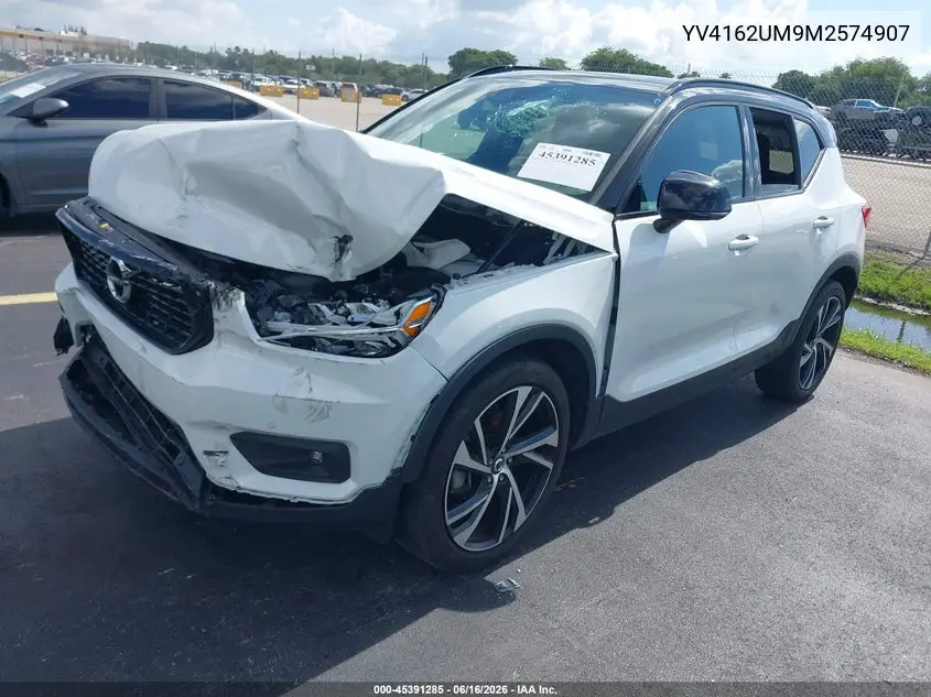 2021 Volvo Xc40 T5 R-Design VIN: YV4162UM9M2574907 Lot: 45391285
