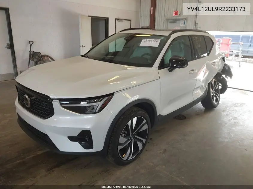 2024 Volvo Xc40 B5 Plus Dark Theme VIN: YV4L12UL9R2233173 Lot: 45377120