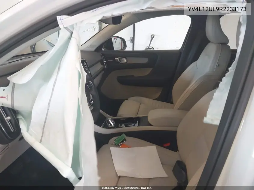 2024 Volvo Xc40 B5 Plus Dark Theme VIN: YV4L12UL9R2233173 Lot: 45377120