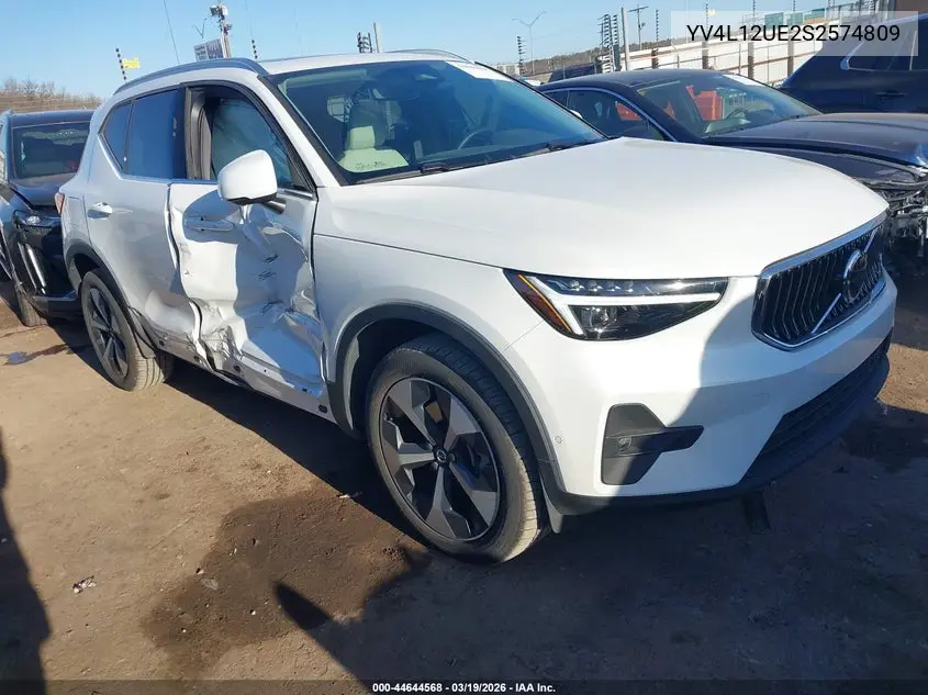 2025 Volvo Xc40 B5 Plus Bright Theme VIN: YV4L12UE2S2574809 Lot: 44644568