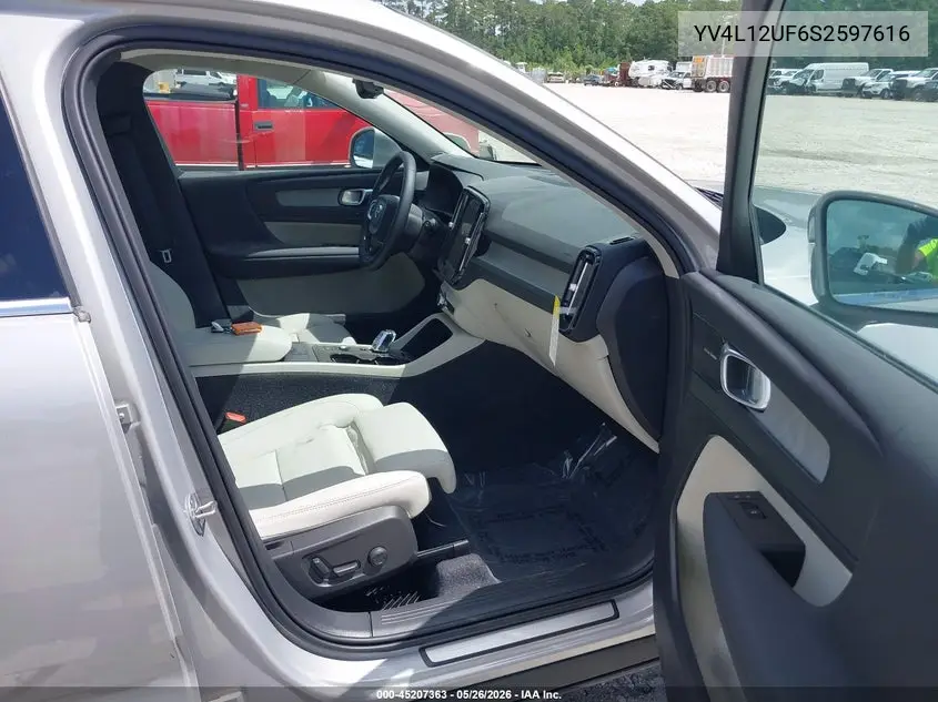 2025 Volvo Xc40 B5 Ultra Bright Theme VIN: YV4L12UF6S2597616 Lot: 45207363