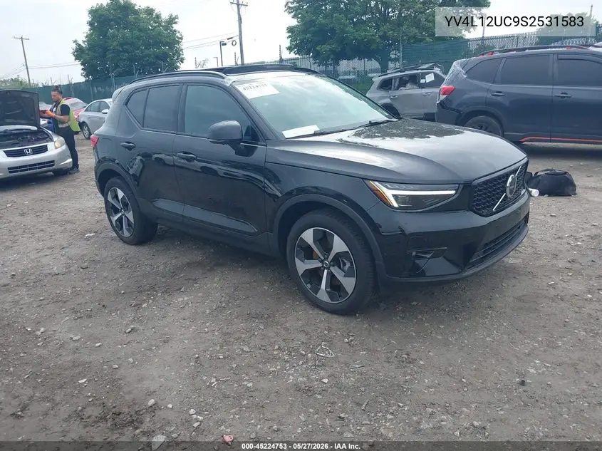 2025 Volvo Xc40 B5 Plus Dark Theme VIN: YV4L12UC9S2531583 Lot: 45224753